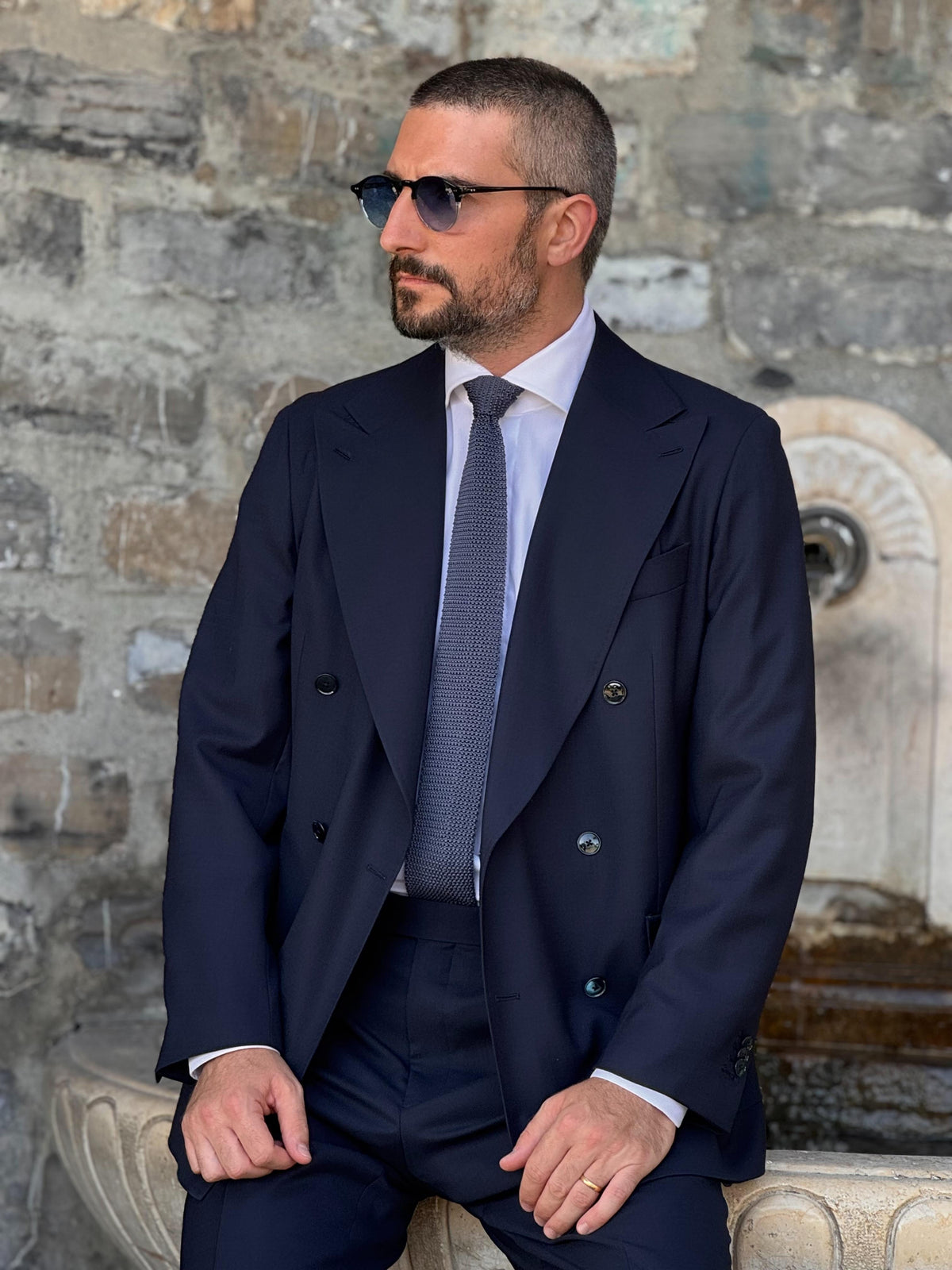 Traveller Double Breasted Suit - Navy