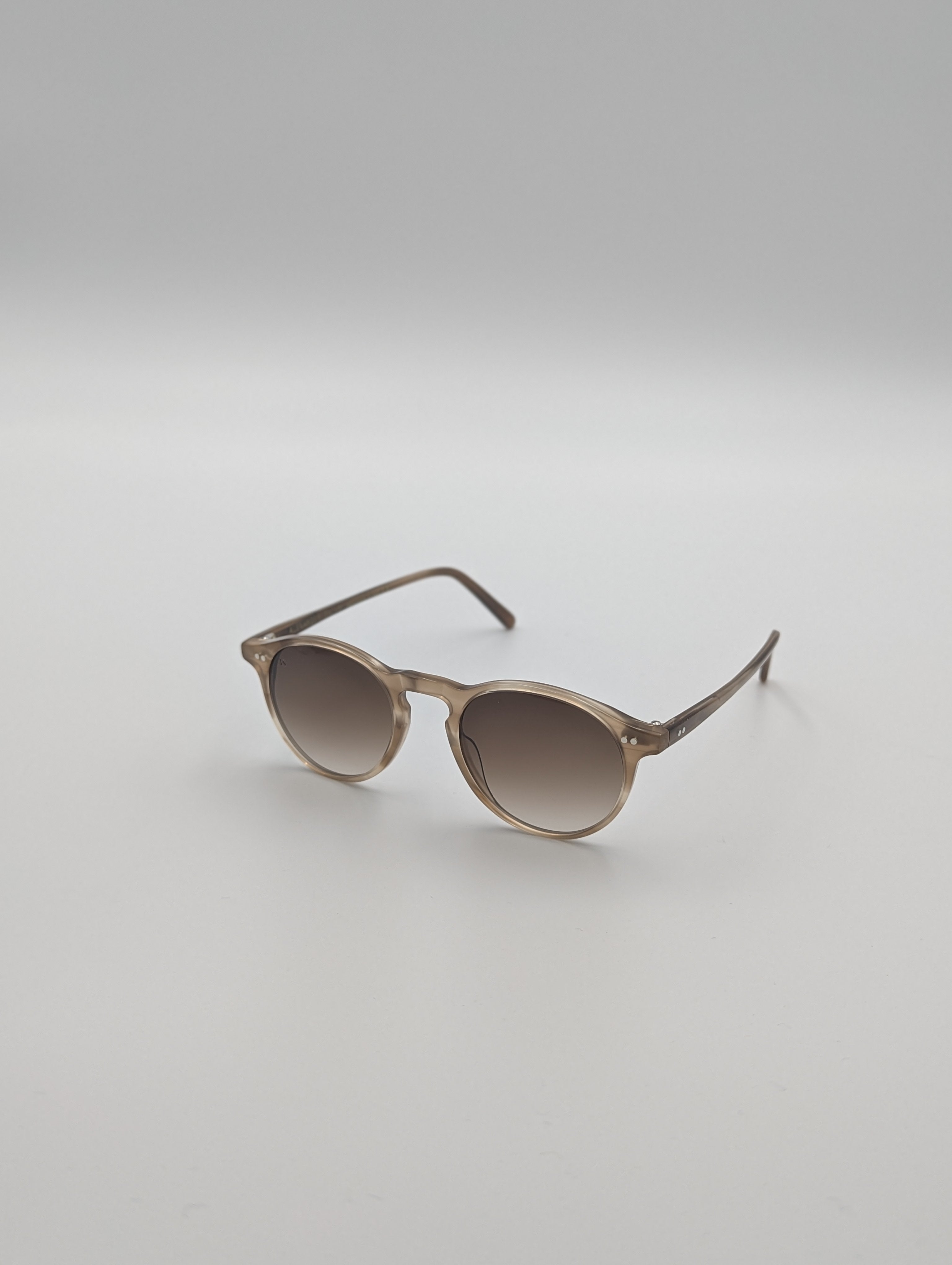 Sunglasses - Classic - Crema