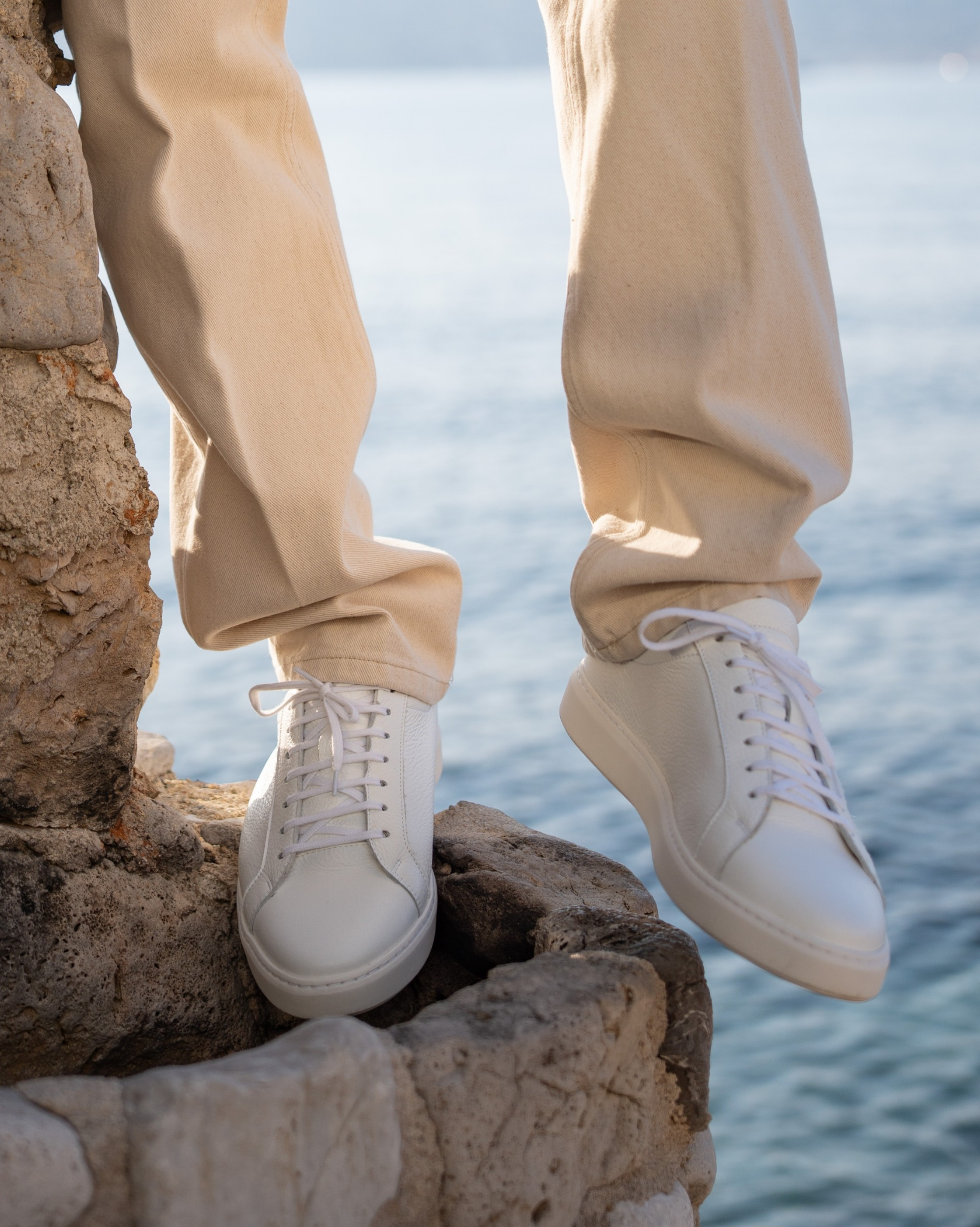 LAKESIDE SNEAKERS - WHITE